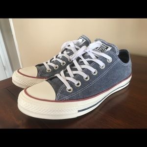 Converse low wash denim sneaker lightly worn